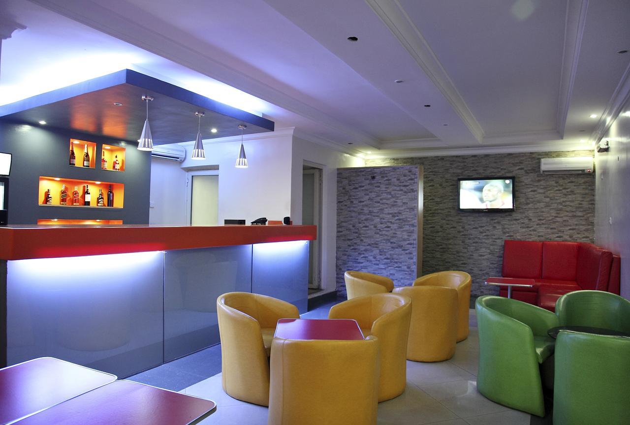 Ksf Place Alaka Lagos Extérieur photo