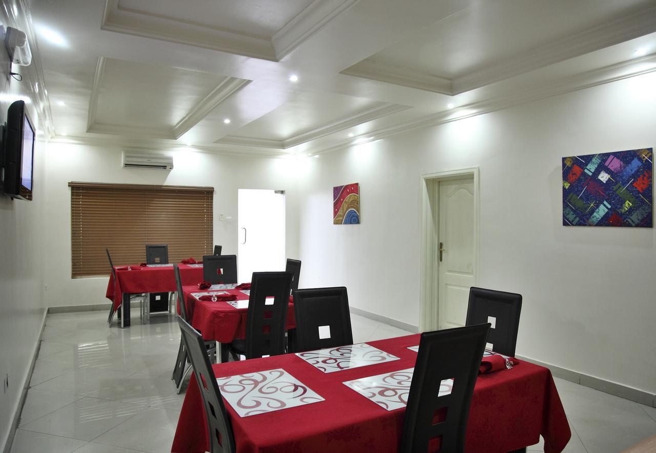 Ksf Place Alaka Lagos Extérieur photo