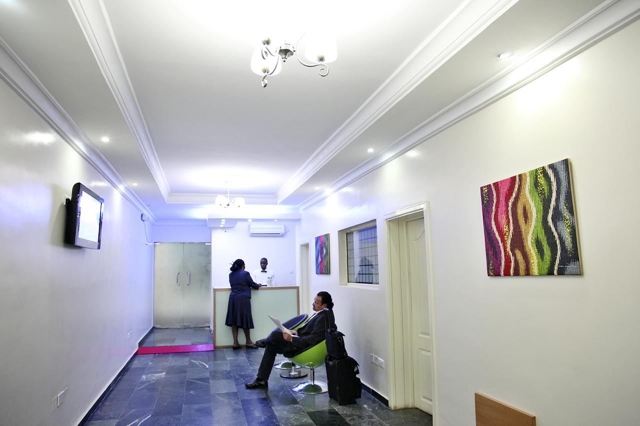 Ksf Place Alaka Lagos Extérieur photo